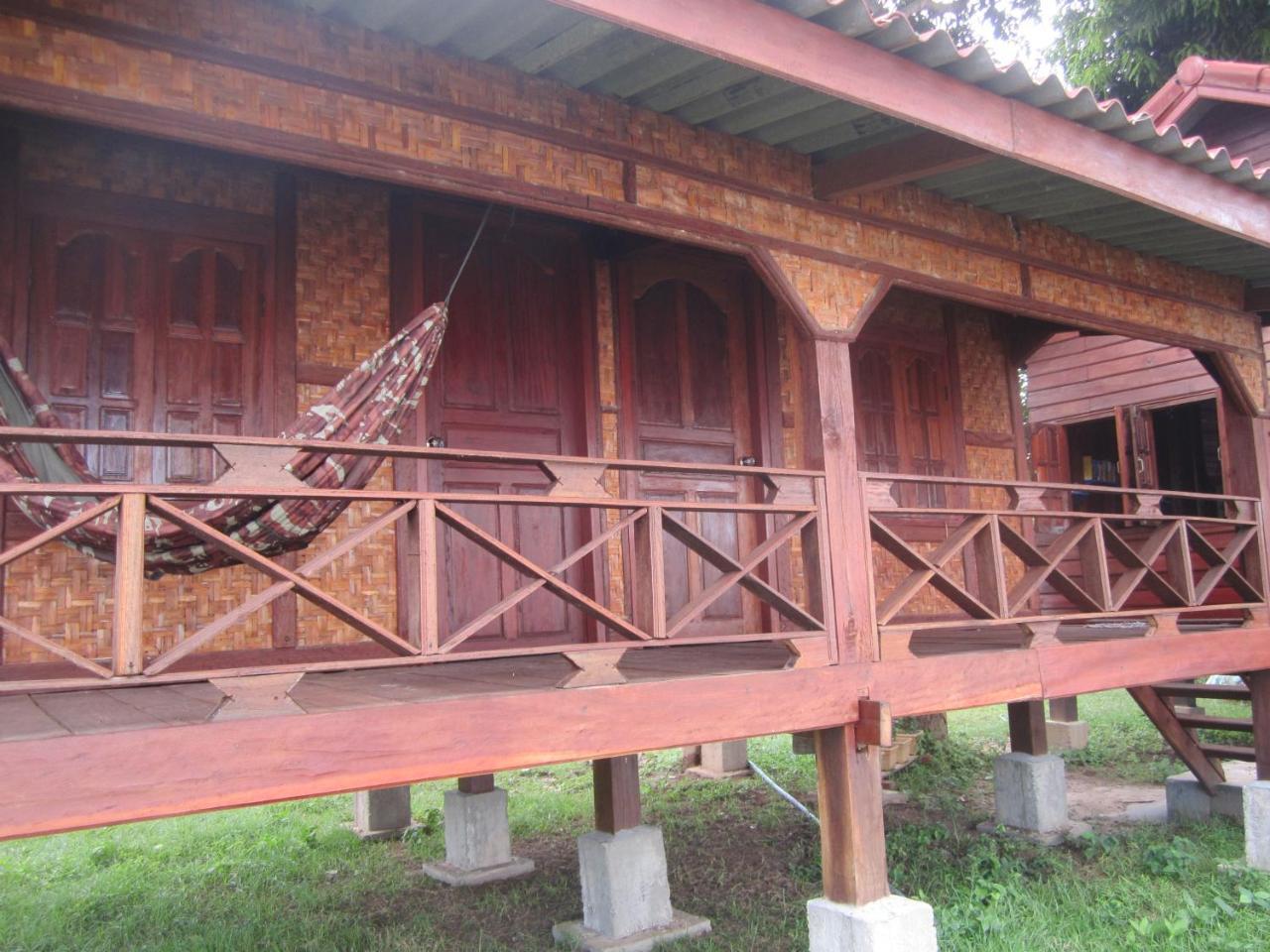 Don Som Riverside Guesthouse Екстер'єр фото